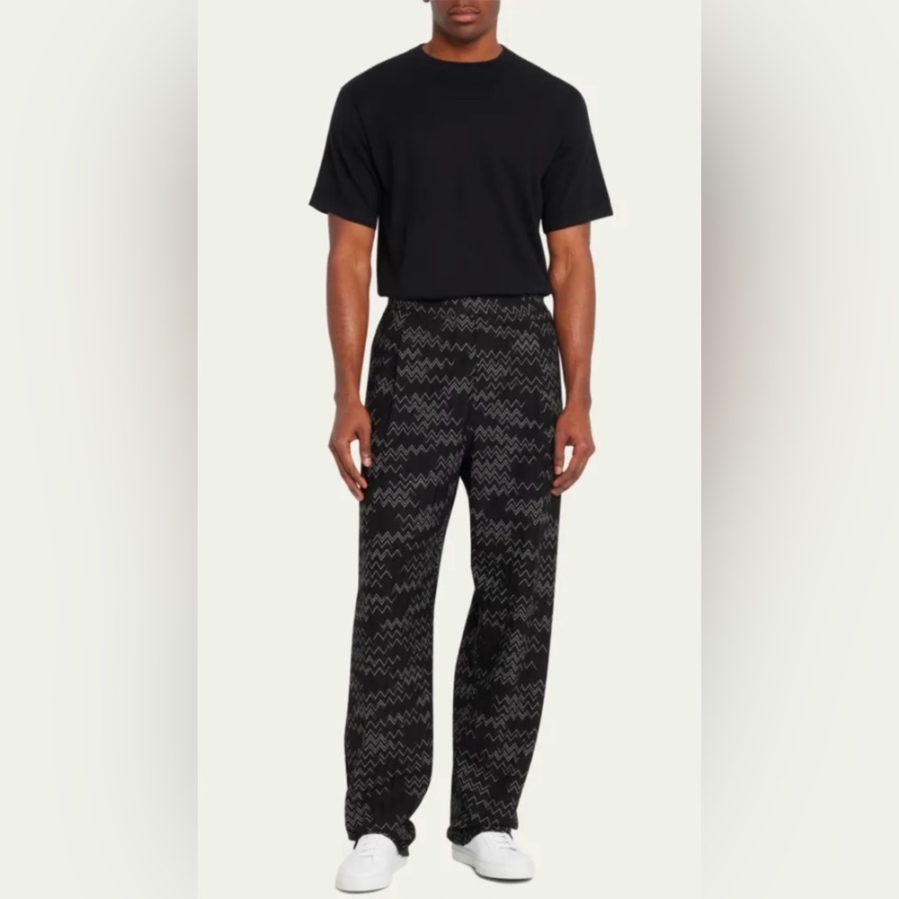 Missoni Black and White Zigzag Patterned Garment